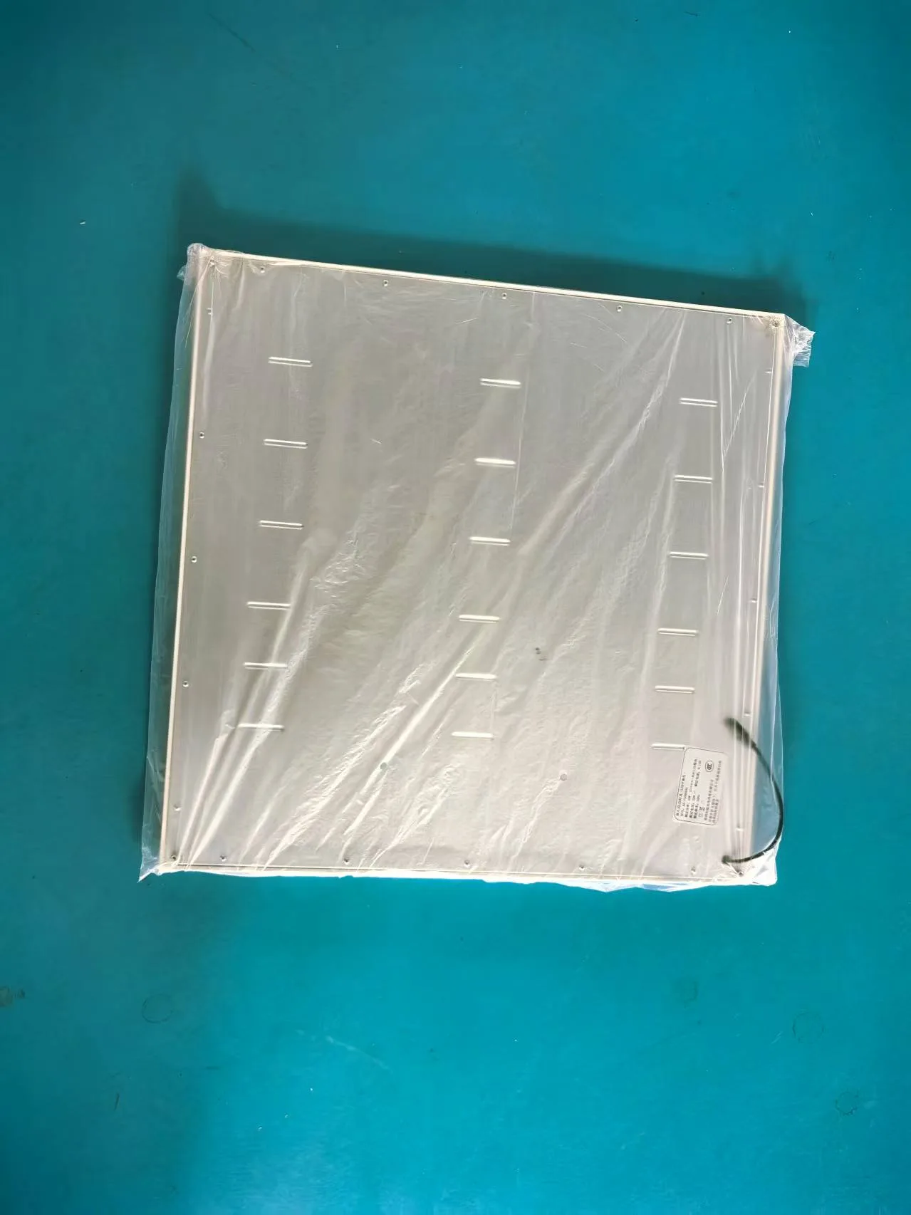 Gueen Gusu LED Panel Light KN-PL6060A/B/C - Image 2