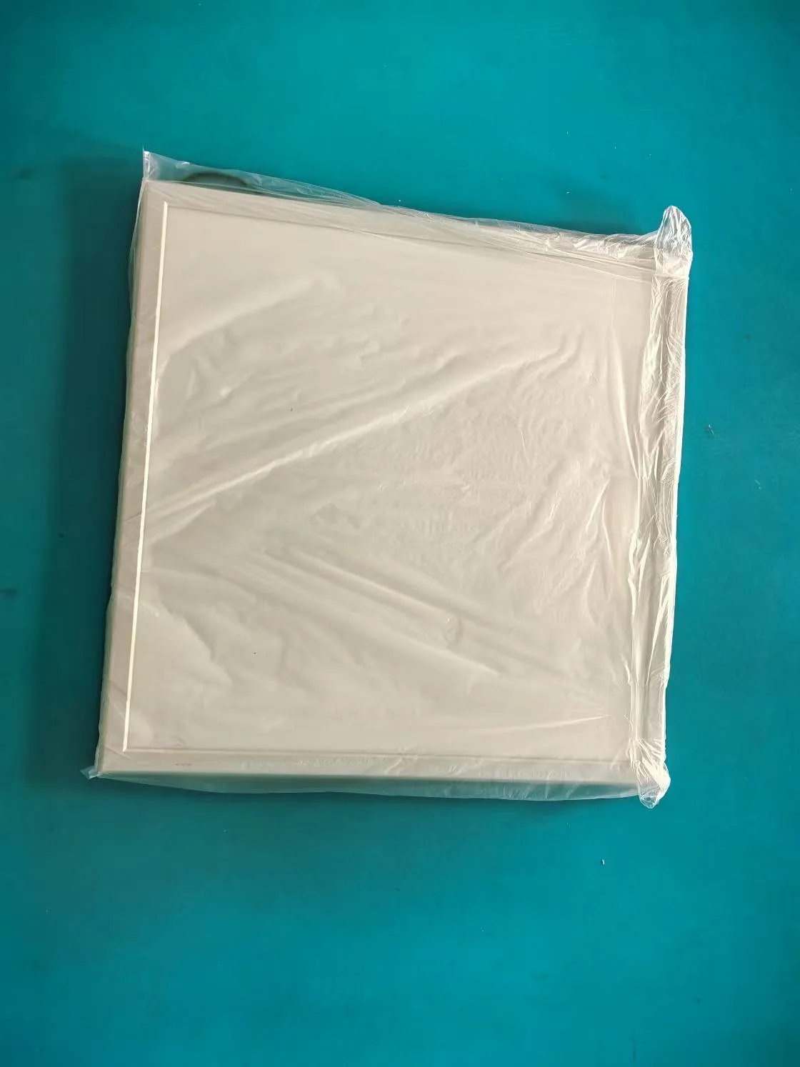 Gueen Gusu LED Panel Light KN-PL6060A/B/C - Image 4